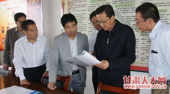 6��3�գ�����ʡ�˴�ί�ᵳ����ǡ���������Ц��ǰ����ˮ���ذ��ص��������˴�����������˫���㣬�Ծ�׼��ƶ��˫���������е���