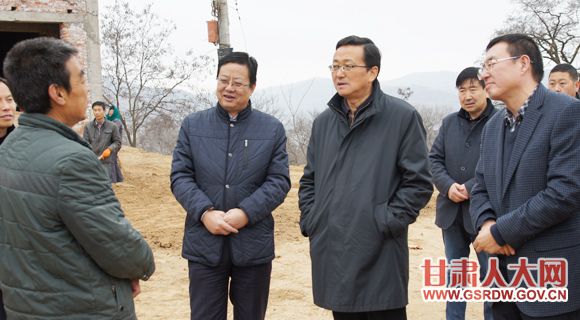 12��8����11�գ�����ʡ�˴�ί�ᵳ����ǡ���������Ц����˫�����ذ��ء����ص��о�׼��ƶ��׼��ƶ����