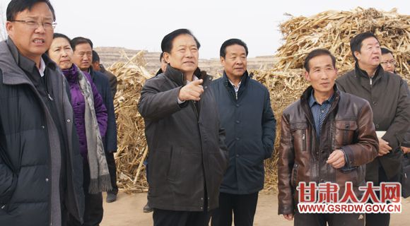 12��24�գ�����ʡ�˴�ί�ḱ���Ρ����鸱�����Ч����¤����˫���㣬ʵ�ص��о�׼��ƶ��׼��ƶ���������򵱵ظɲ�Ⱥ����������ʮ�˽�����ȫ�ᾫ��